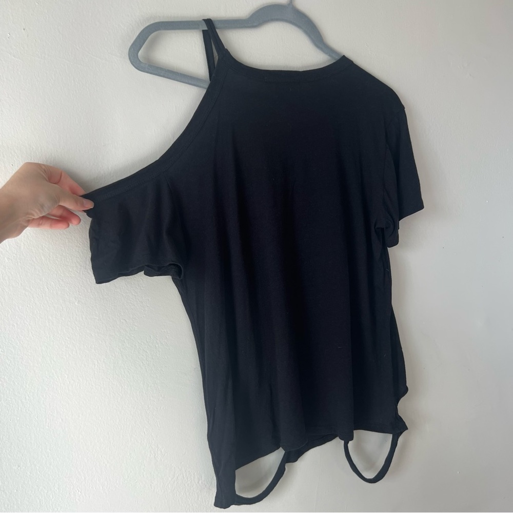 Forever 21 Distressed Top - Picture 5 of 6